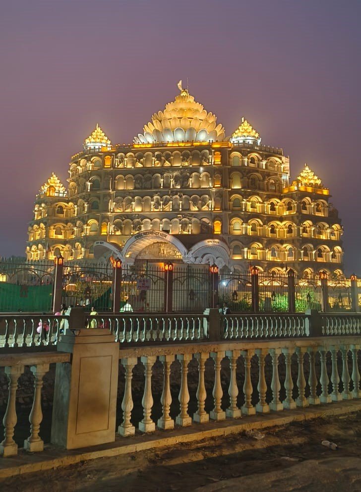 World's Largest Yoga Center: (Swarved Mandir)